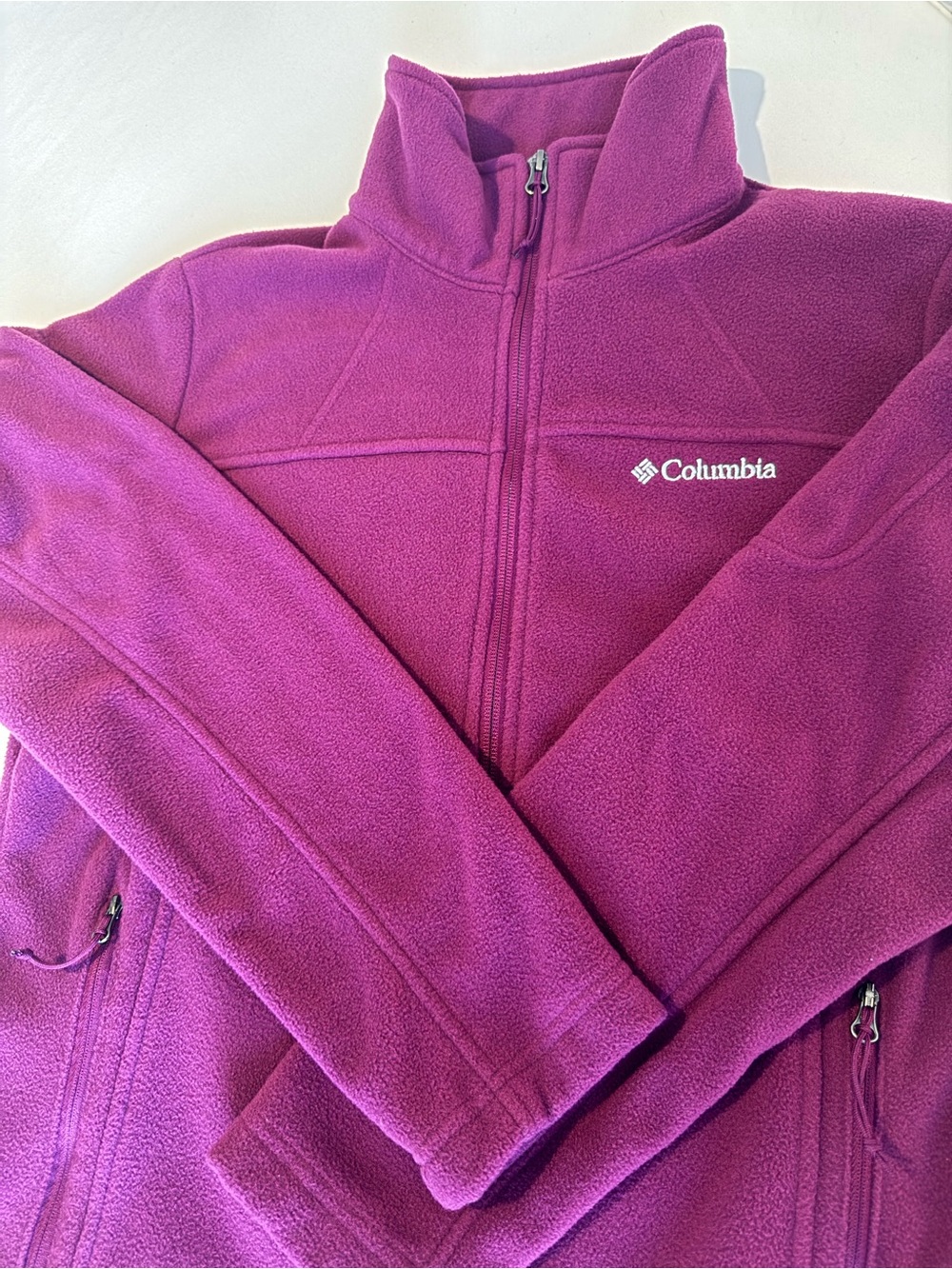 Columbia Women's Full-Zip Fleece Jacket in Bright Magenta